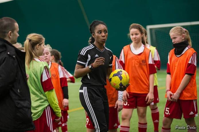 11043253_946058458747358_5227110759899955787_n